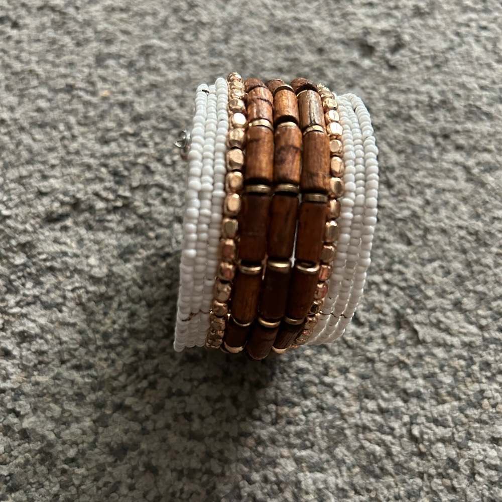NWOT Wood bead Boho wrap bracelet - Picture 6 of 6